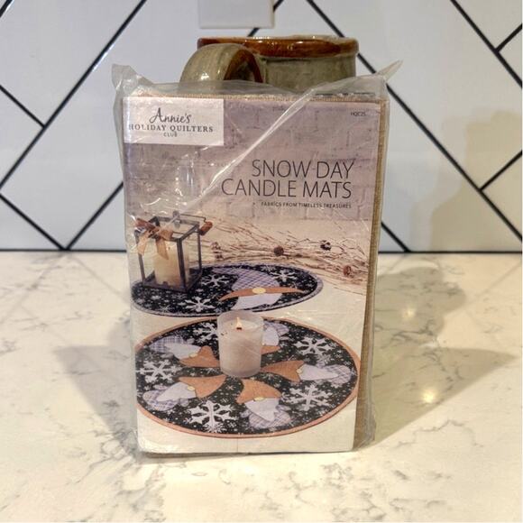 Annie's Holiday Quilters Club Snow Day Candle Mats Timeless Treasure gnome HQC25 - Picture 1 of 4